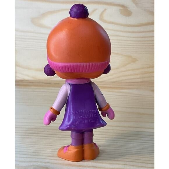 Cocomelon YoYo Winter Pack Action Figure Replacement - Picture 3 of 3